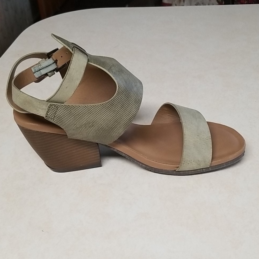 Via Veneto Strappy Sandals 10